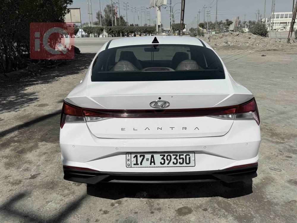هیوندای ئەلەنترا